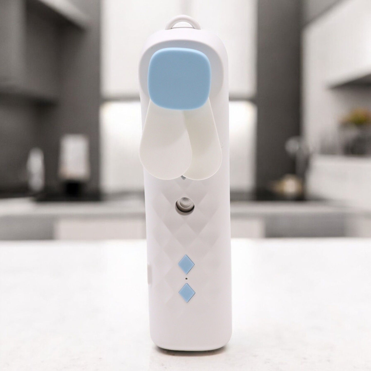 Bruma Facial Refrescante 2 en 1 - Mini Nebulizador y Ventilador (USB)